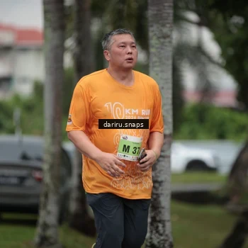 Runner Photo 8573056