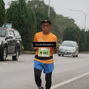 Runner Photo 8573061