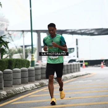Runner Photo 8573069