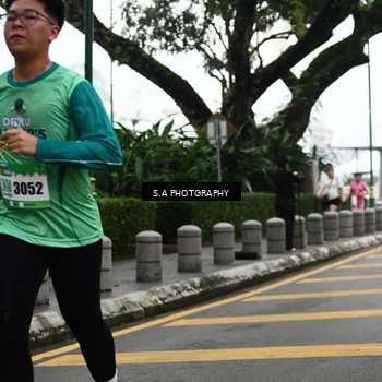 Runner Photo 8573080