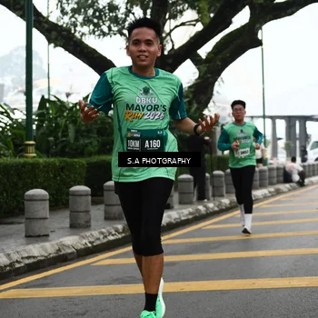 Runner Photo 8573082