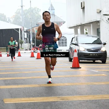 Runner Photo 8573100