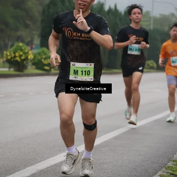 Runner Photo 8573101