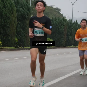 Runner Photo 8573121