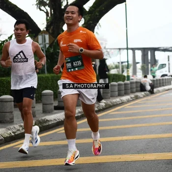 Runner Photo 8573129