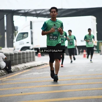 Runner Photo 8573134