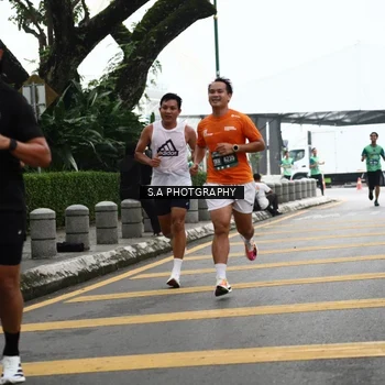 Runner Photo 8573145