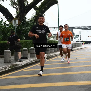 Runner Photo 8573152