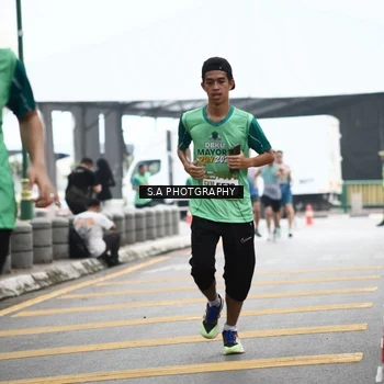 Runner Photo 8573171