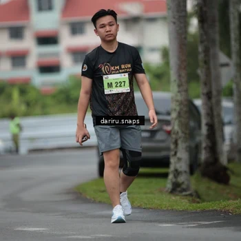 Runner Photo 8573173