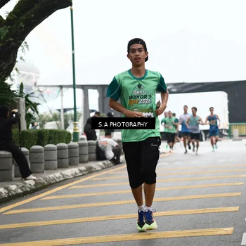 Runner Photo 8573179