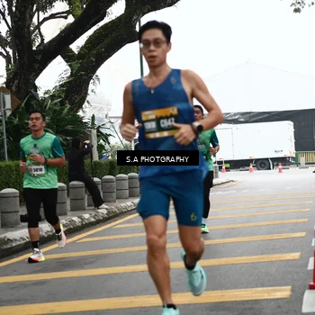 Runner Photo 8573191