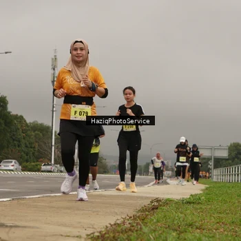 Runner Photo 8573272