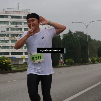 Runner Photo 8573275