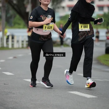 Runner Photo 8573311