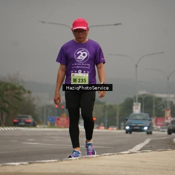 Runner Photo 8573313