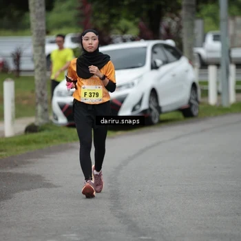 Runner Photo 8573325