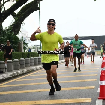 Runner Photo 8573336