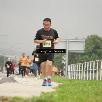 Runner Photo 8573339