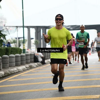 Runner Photo 8573349