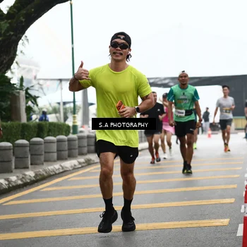Runner Photo 8573353