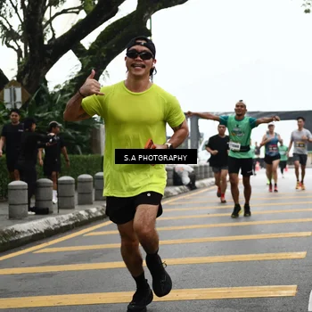 Runner Photo 8573355