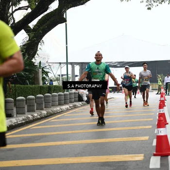 Runner Photo 8573358