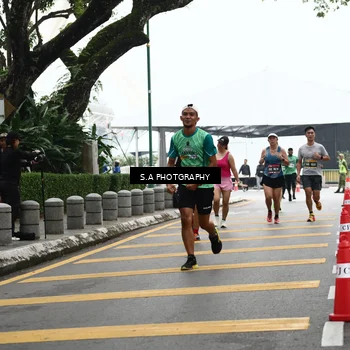 Runner Photo 8573359