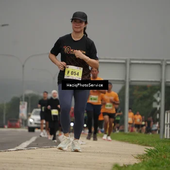 Runner Photo 8573372