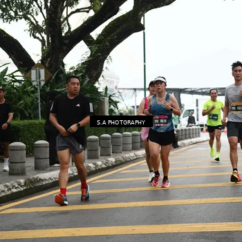 Runner Photo 8573378