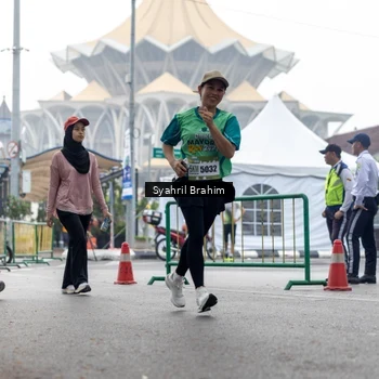 Runner Photo 8573413