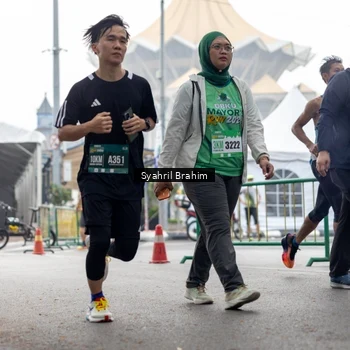 Runner Photo 8573414