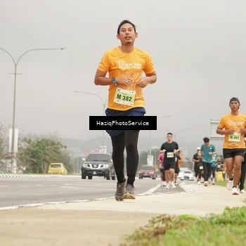 Runner Photo 8573427