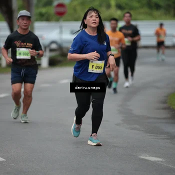 Runner Photo 8573428