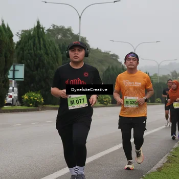 Runner Photo 8573439
