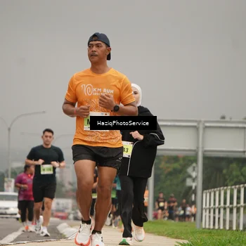 Runner Photo 8573443