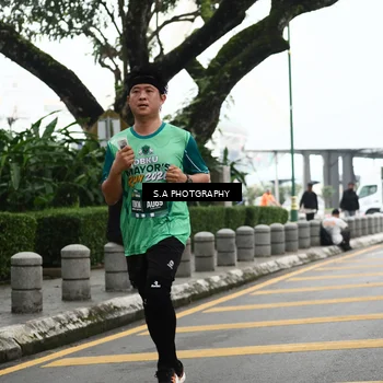 Runner Photo 8573463