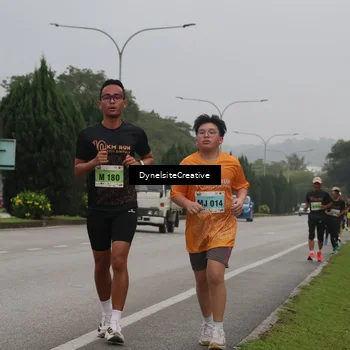 Runner Photo 8573469