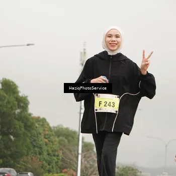 Runner Photo 8573495