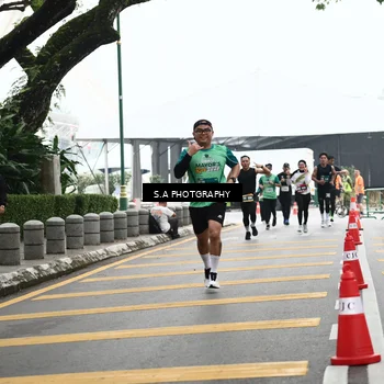 Runner Photo 8573499