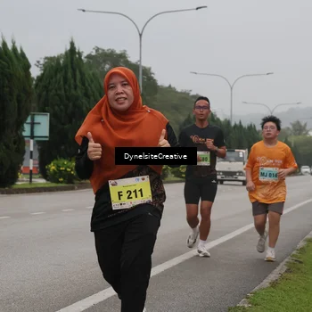 Runner Photo 8573506