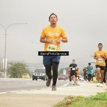 Runner Photo 8573531