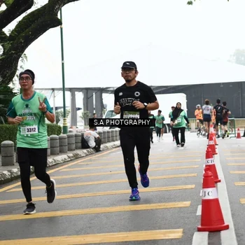 Runner Photo 8573585