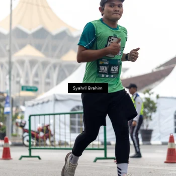 Runner Photo 8573600