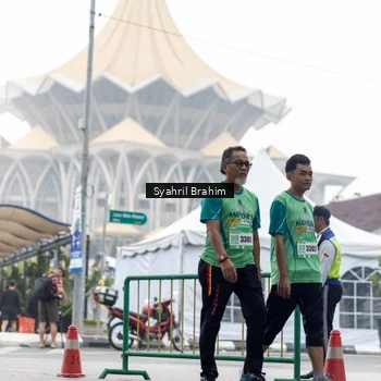 Runner Photo 8573613