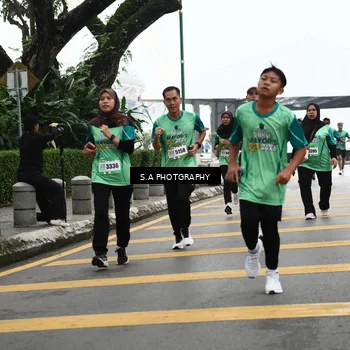 Runner Photo 8573658
