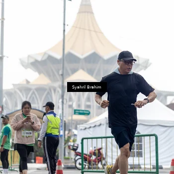 Runner Photo 8573662
