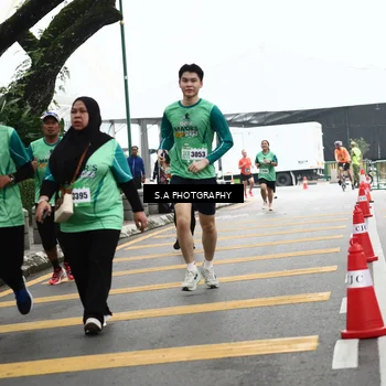 Runner Photo 8573676