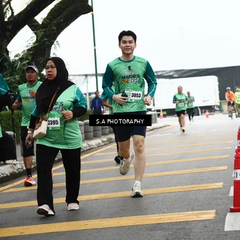Runner Photo 8573677