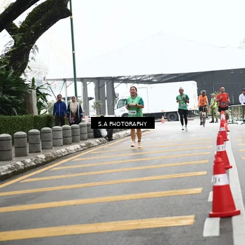 Runner Photo 8573687